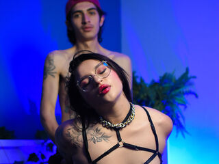 Webcam model BlakeandLillith from LiveJasmin