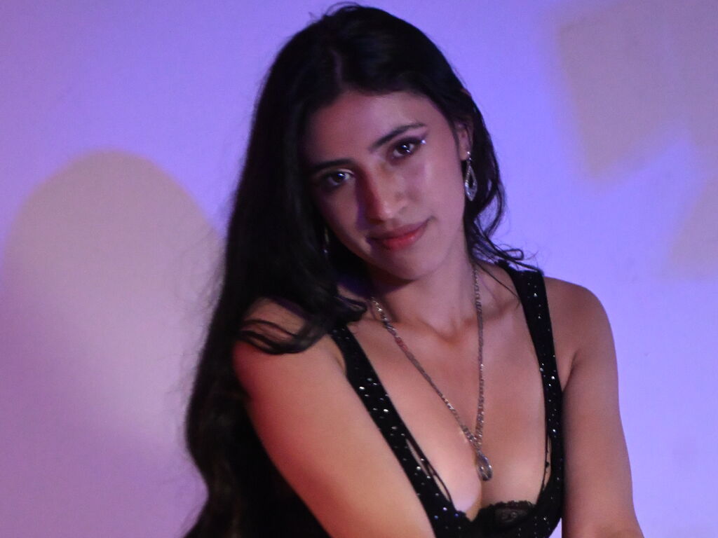 OlivyaBeltran age 19