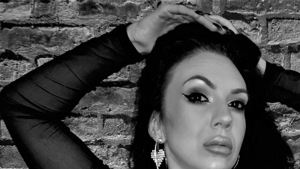 Watch fetish performer SabrianneBlack from LiveJasmin at GirlsOfJasmin