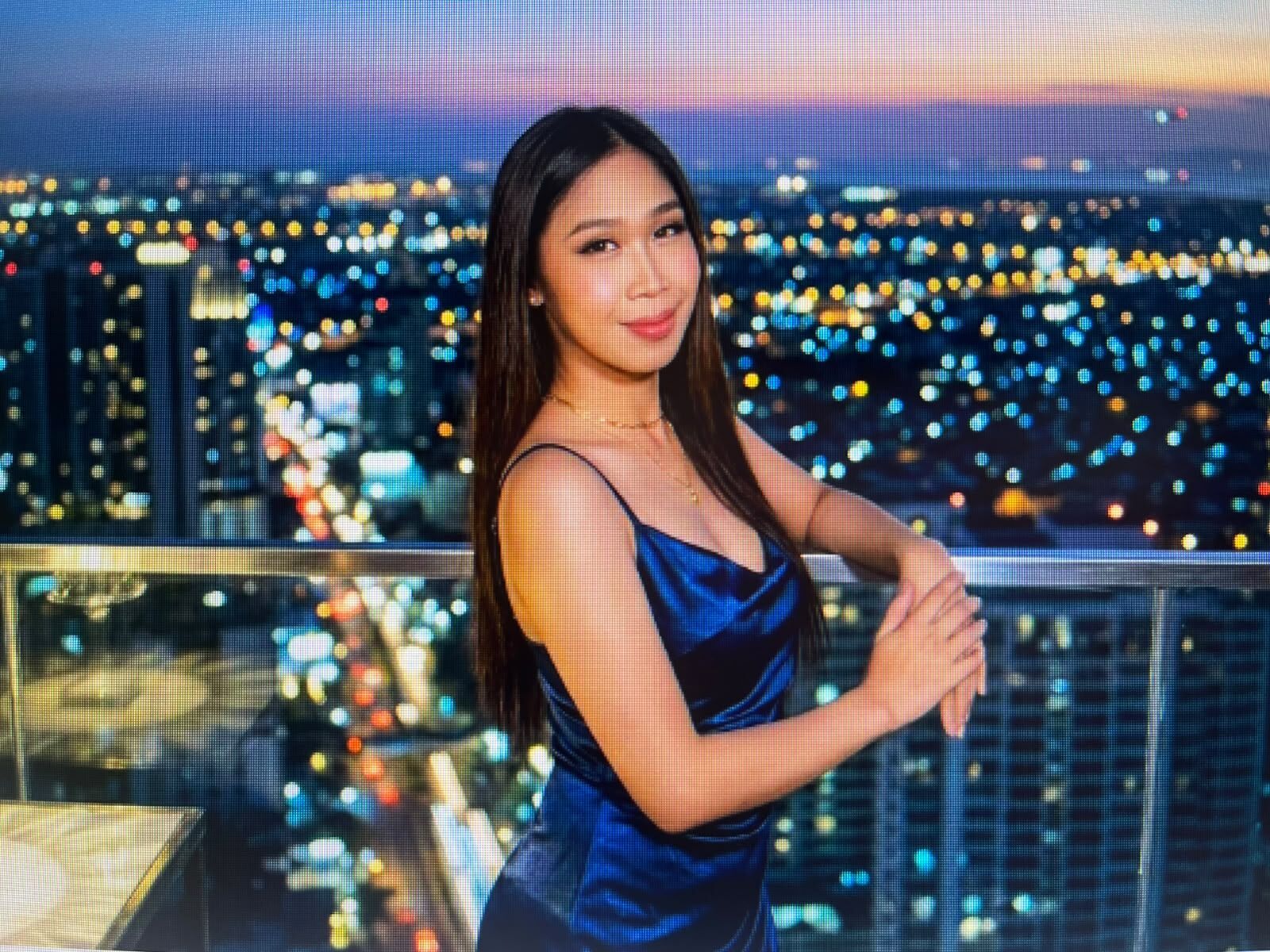 Live cam for StacyMalena