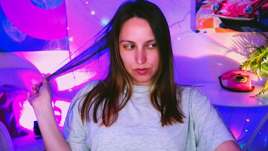 ErinWise – Female | She Tabe