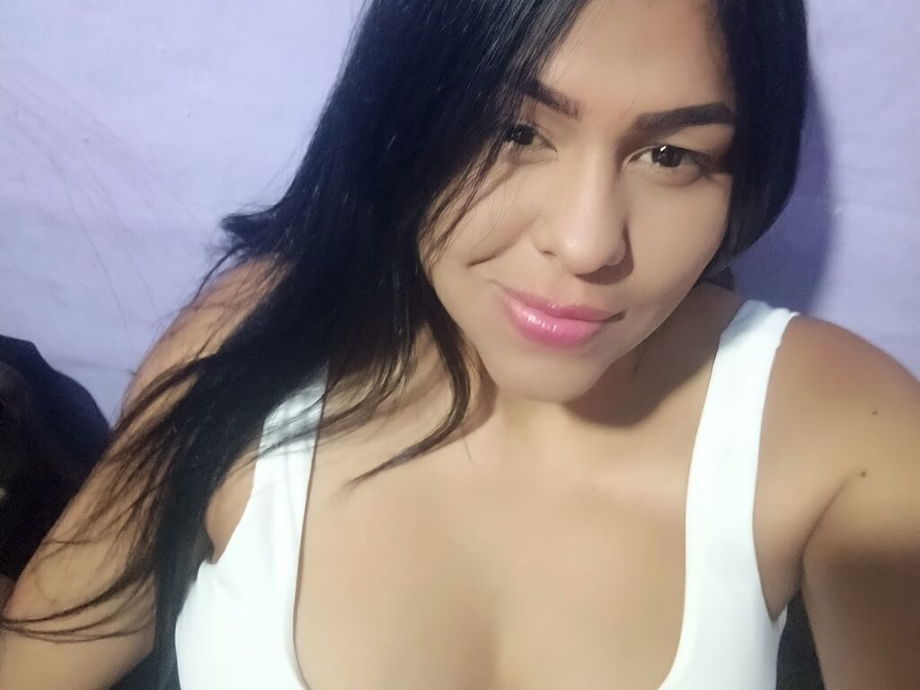 Eylincastellanos from Web Night Cam