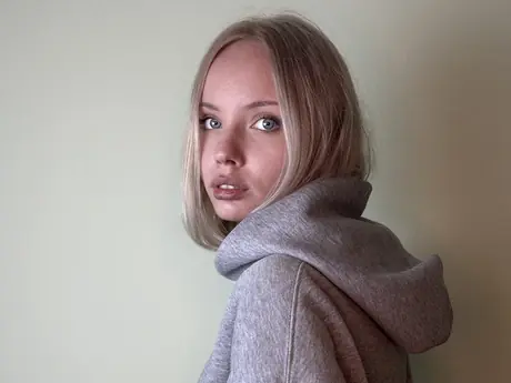 Chat with TereasaHumenik