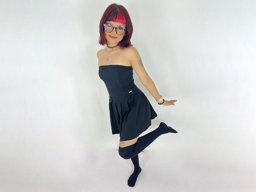 LissetteRose LiveJasmin model room profile
