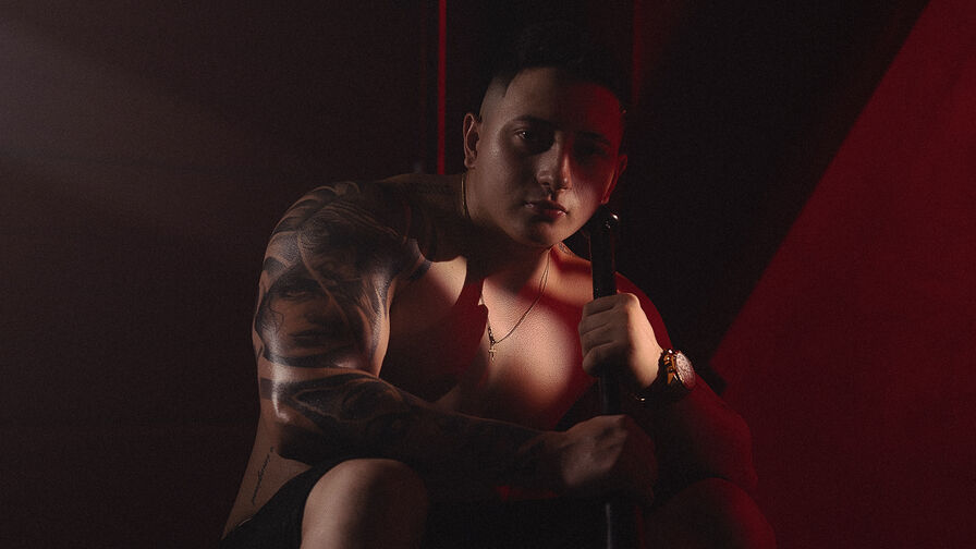 Watch ZackMill live on Amateur Porn