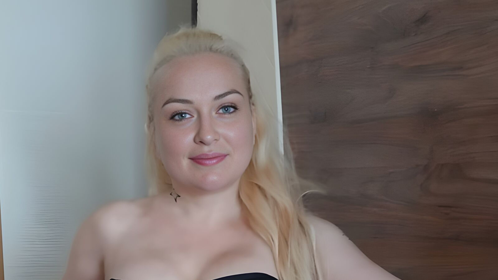 SelinDemir erotic portrait