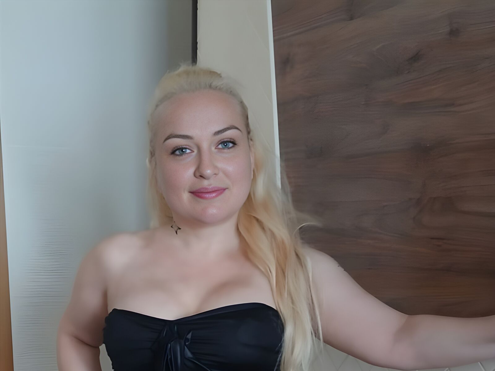 Live cam for SelinDemir