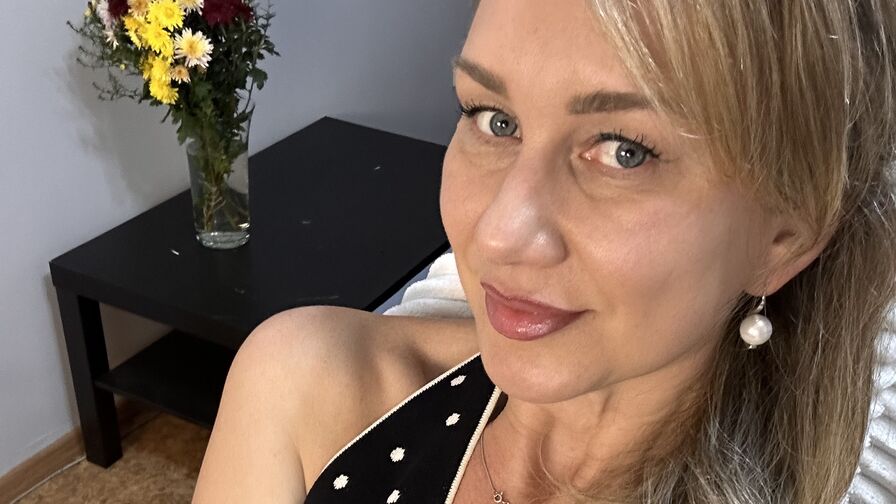 Watch VanessaBryant live on Free Webcamz