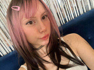 free livesex KayaSnowy