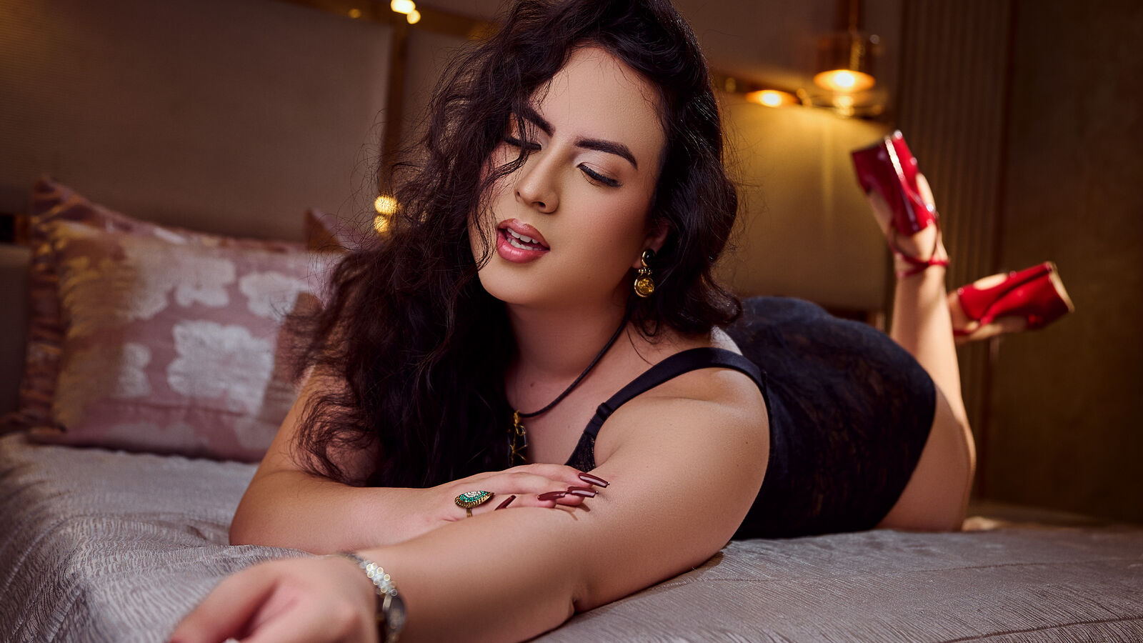 MadisonLee glamour portrait