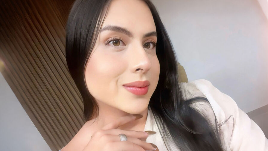 Watch MadisonLee live on freshseotools.com