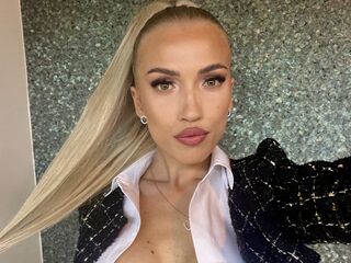 ElsaFire Adult chat live sex