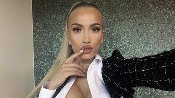 ElsaFire webcam show