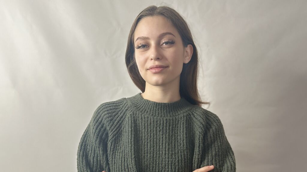 SarahWhites online on GirlsOfJasmin