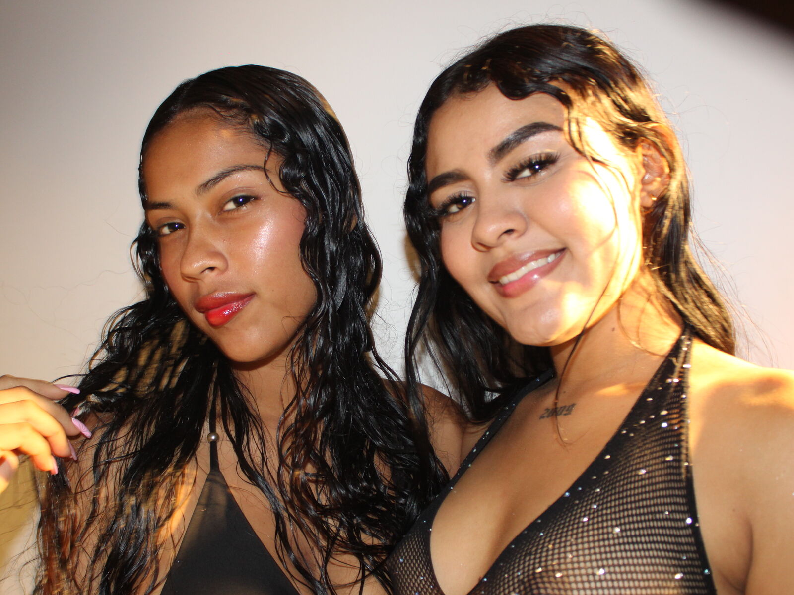 Live cam for SaloandSilvana