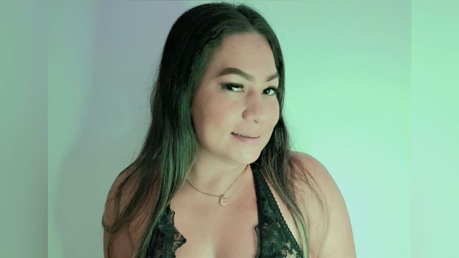 Watch ElifMillers live on Cam Plug