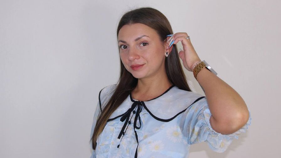 Watch LindaJames live on Cuties