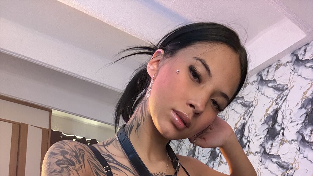 AlessiaVelvett cover