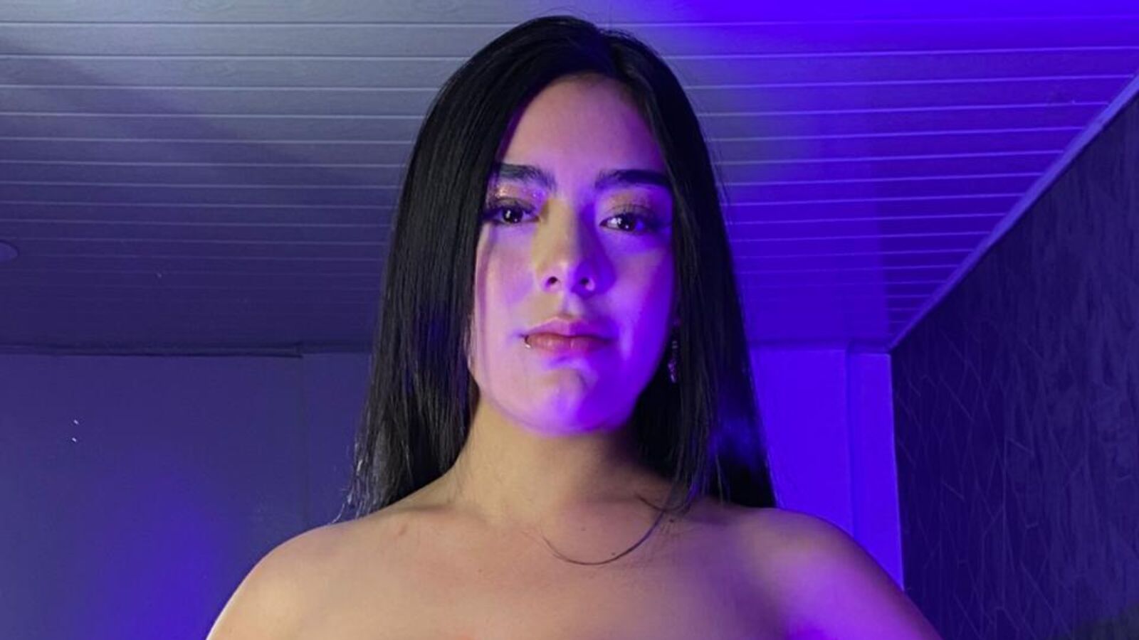 SashaJens erotic portrait