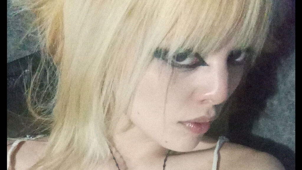 Watch  SusaneSanchez live on LiveJasmin