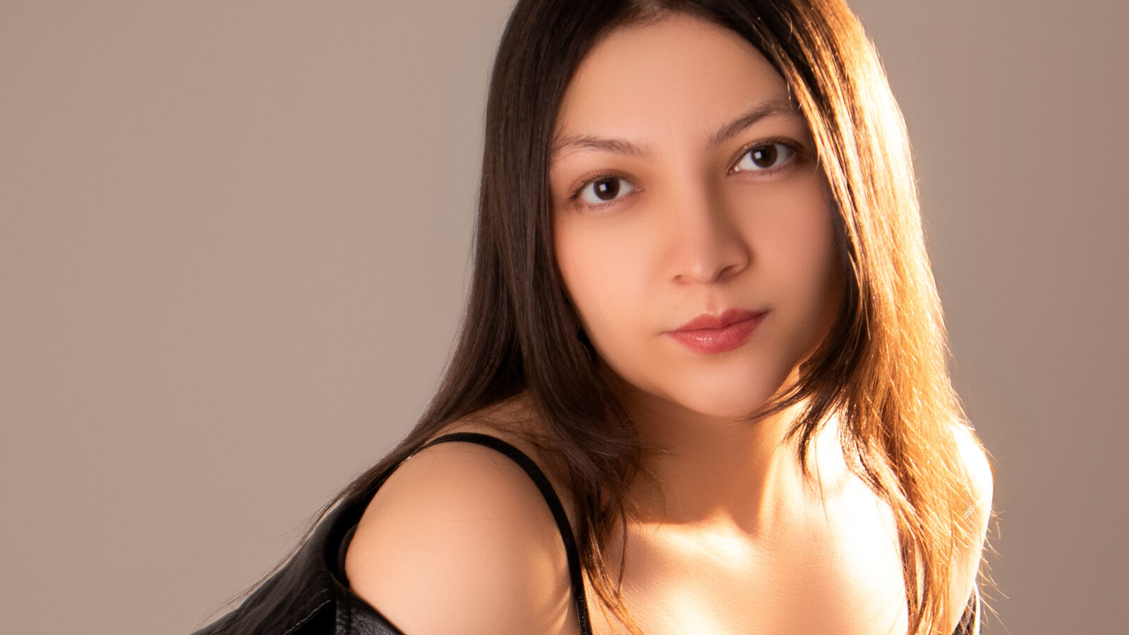 JadeFontaine erotic portrait