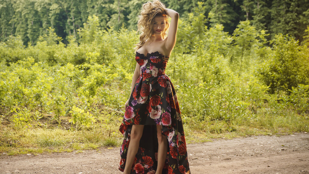 IngridBella live cam model at LiveJasmin