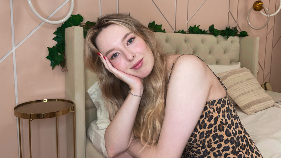 Watch AmyRice on NudiesOnlineCam.com