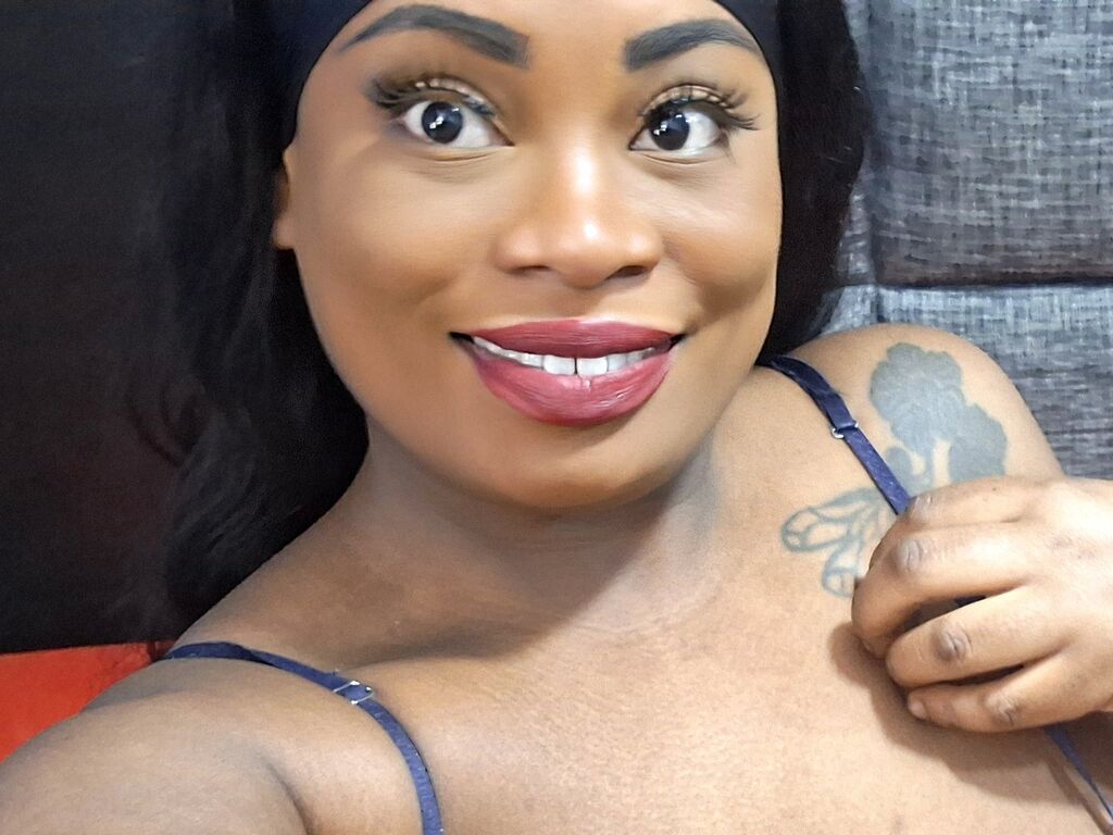 LizJordan mature live stream performer