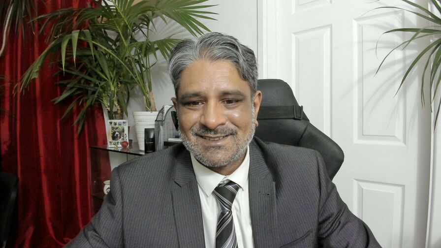 Watch VijayBalia live on Cam Plug
