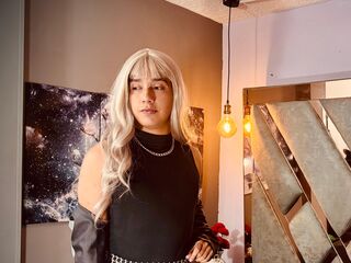 nude amateur online EisaNoir