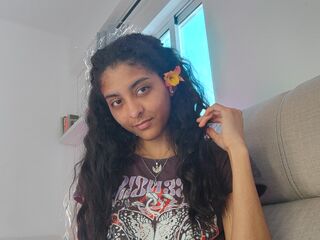 GenevieveBrown Budget Sex Chat