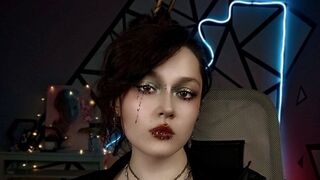 AliciaDelive similar cam performer photo