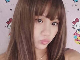 Cameltoe, Dancing, Fingering, Roleplay, Smoke cigarette, Squirt, Deepthroat, Footsex, Snapshot, Asmr, Twerk

