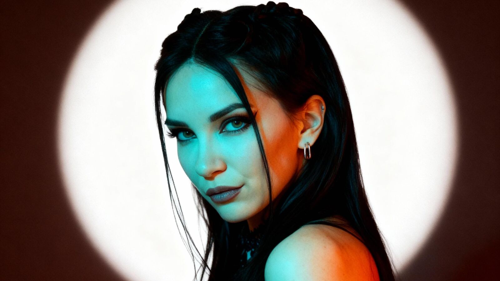 AlexandraRaven erotic portrait