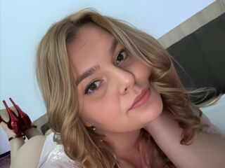 MeganDarcy]