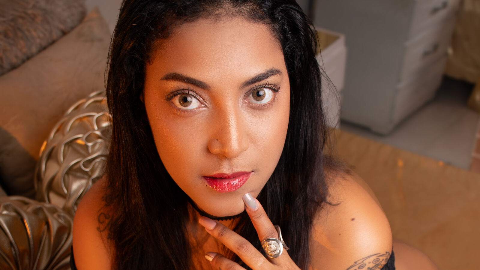 AylenAcosta erotic portrait