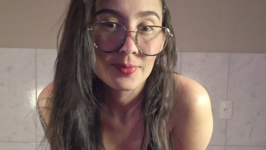 BrunnaFayal online on GirlsOfJasmin