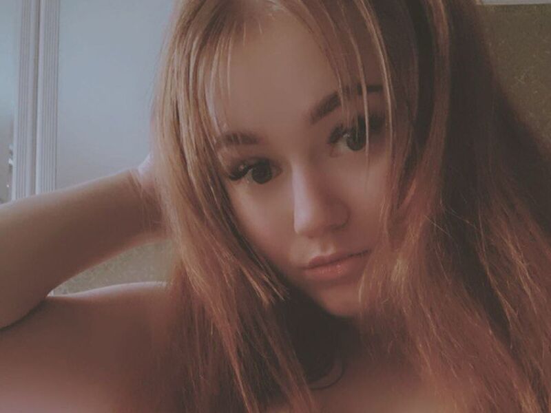 DariaMek superxxxporn