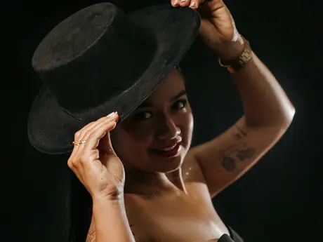 Chat with HeidyRouss