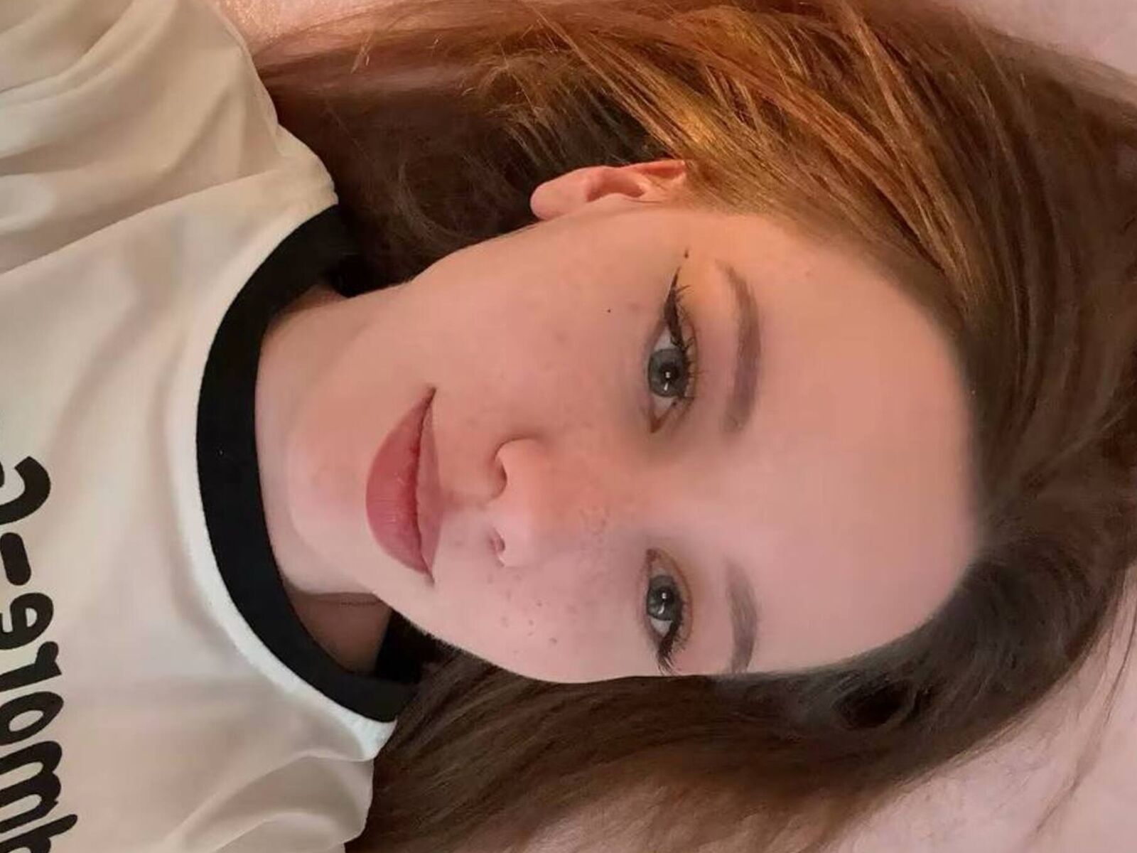 Live cam for LollaWinky