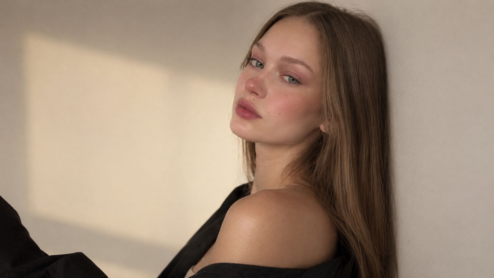LilyBaldwin erotic portrait