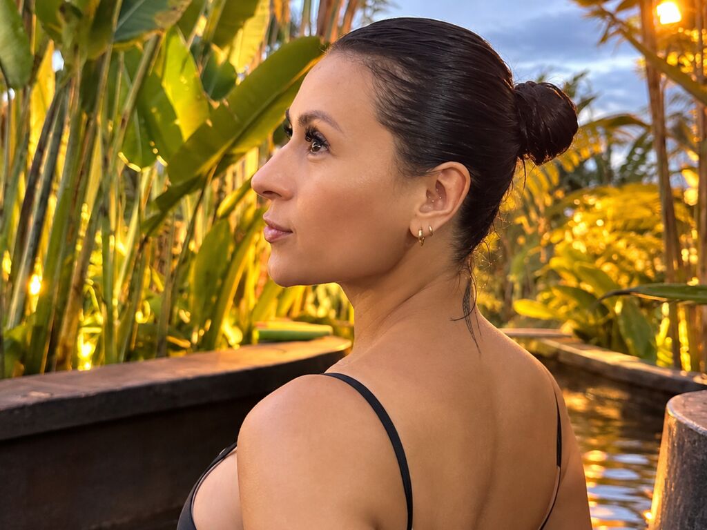 LaurenSilk LiveJasmin model