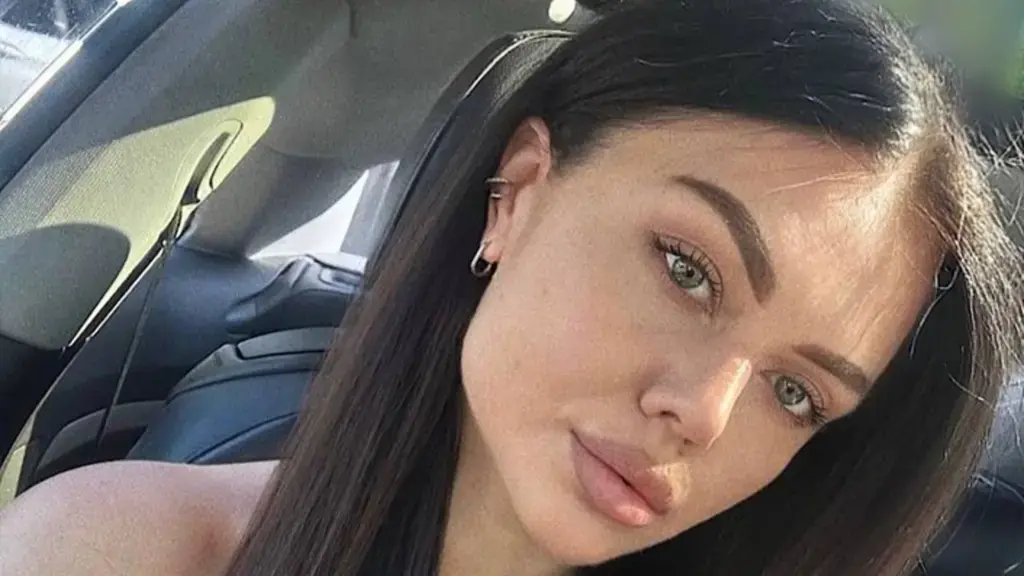 ElenaZolton's chat room