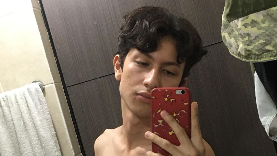 Watch AlanVergara live on Useporn