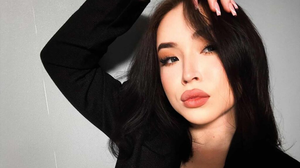 LampeyaFerst online on GirlsOfJasmin