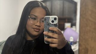 IsabellaVelvet webcam