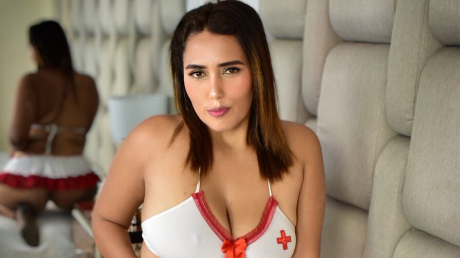 Watch MillaGrace live on Amateur Porn