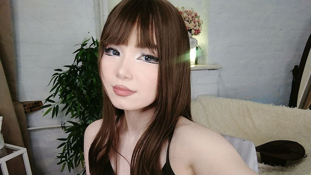 Sex chat gratuit in direct cu MaddyMystie pe LiveJasmin