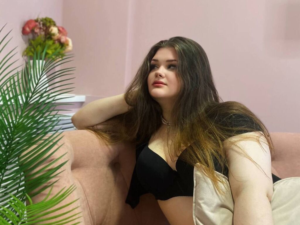 Discover ElleOner from LiveJasmin