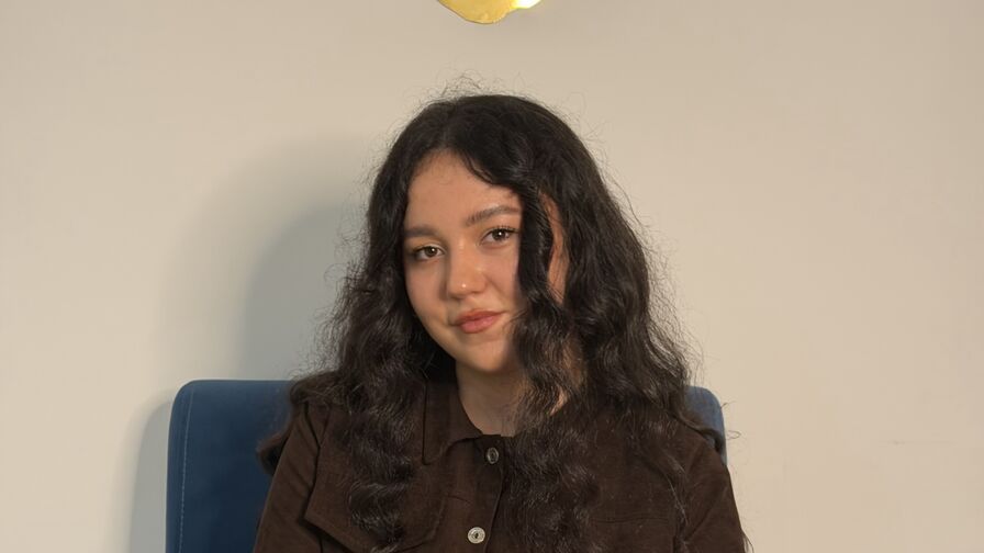 Watch AileenSibeto live on Amateur Porn